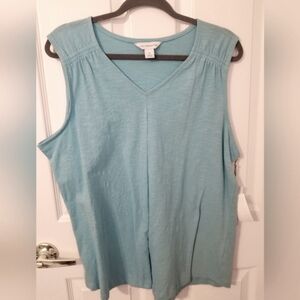 Liz Claiborne Sleeveless top NWT